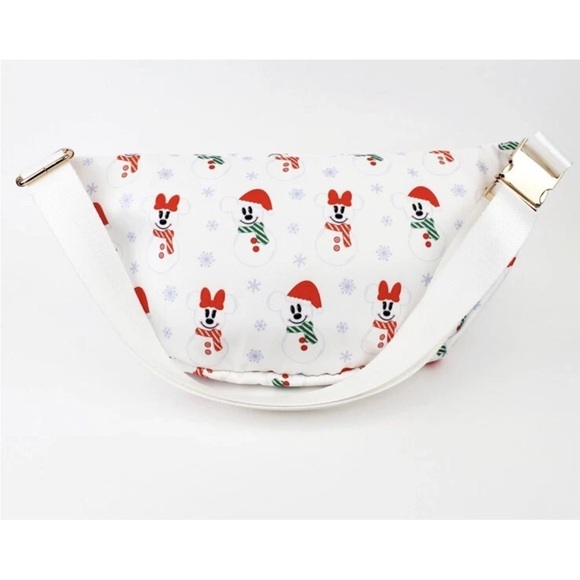 Cakeworthy Mickey & Minnie Scented Fanny Pack Belt Bad with Snowmen NWT - Picture 2 of 11